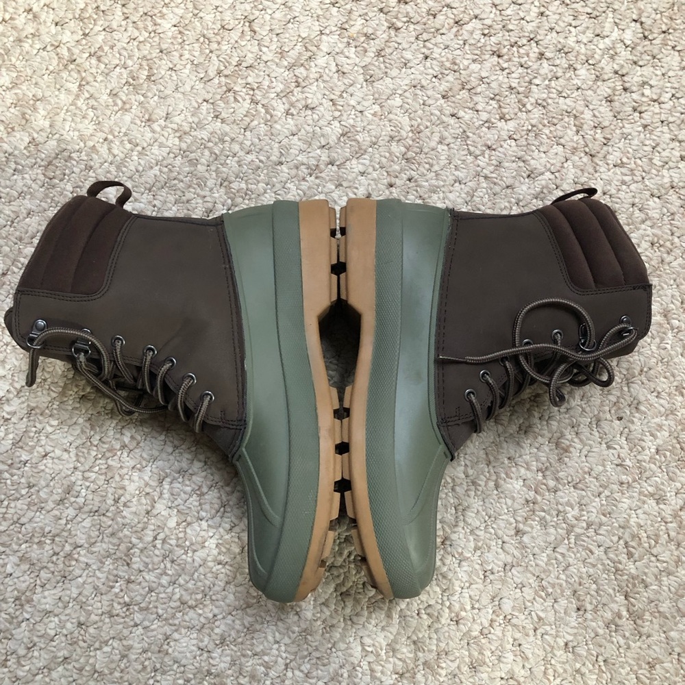 EUC men’s Goodfellow duck boots. Size 8 - Picture 2 of 5